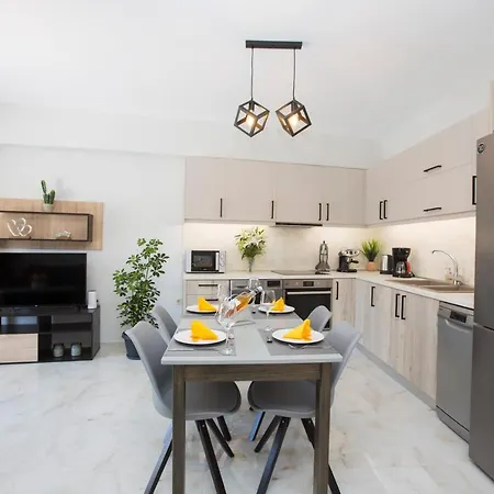 Anthi Apartment *